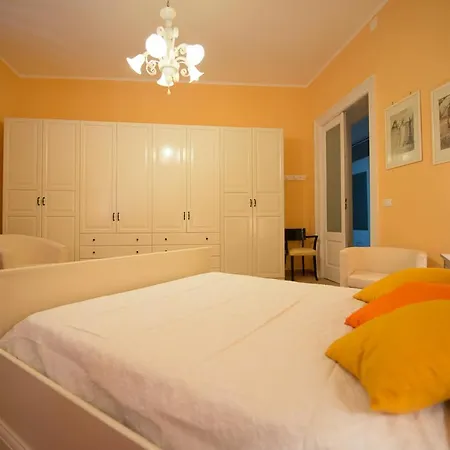 B & B Antico Borgo Teresiano-3